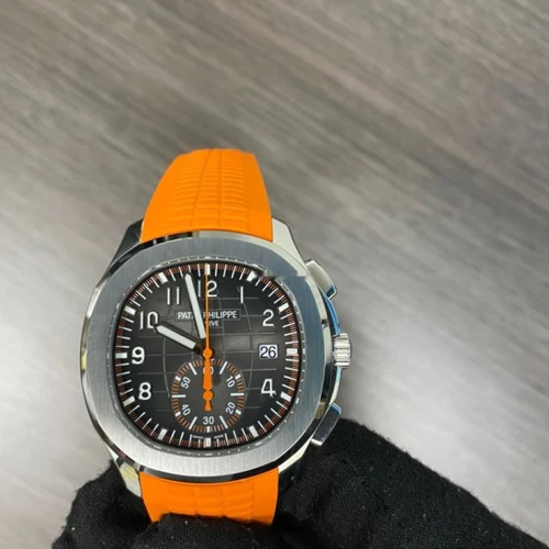 Patek Philippe Aquanaut 5968A Orange - Image 2