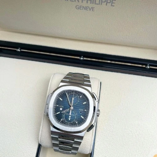 Patek Philippe Nautilus 5990/1A Travel